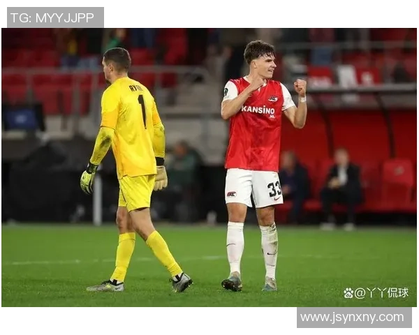 埃因霍温与阿尔克马尔激战在即谁将赢得这场荷甲巅峰对决 埃因霍温与阿尔克马尔激战在即谁将赢得这场荷甲巅峰对决