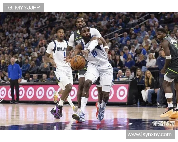 独行侠与雄鹿的精彩对决CCTV全程直播带你领略篮球魅力